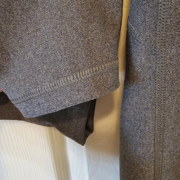 Old Navy Active power soft go dry high rise gray leggings size S Small - Picture 4 of 8